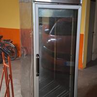 frigorifero in acciaio industriale 