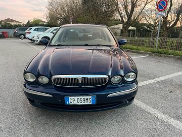JAGUAR X-TYPE 2.5 V6 EXECUTIVE 4X4 GPL