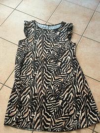 Abito con fantasia animalier