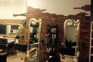 Vendita attività di acconciature femminili