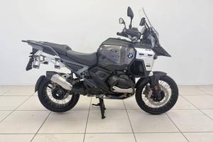 BMW R 1300 GS Adventure Triple Black