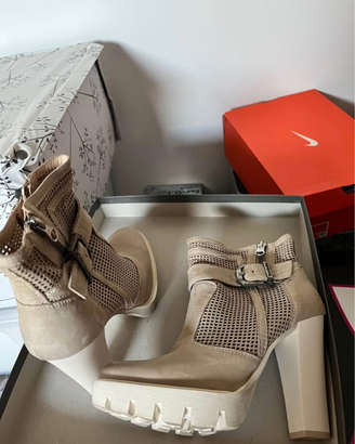 Scarpe NERO GIARDINI