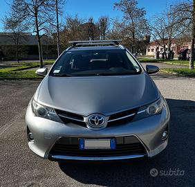 Toyota Auris Hybrid Station Wagon