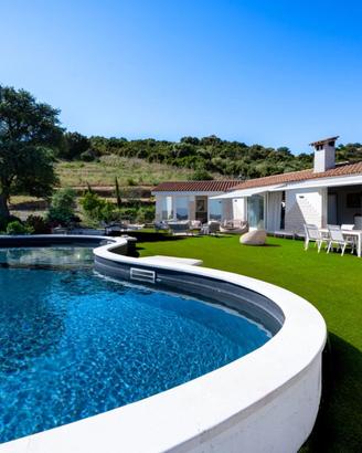 Villa esclusiva con piscina e vista mare