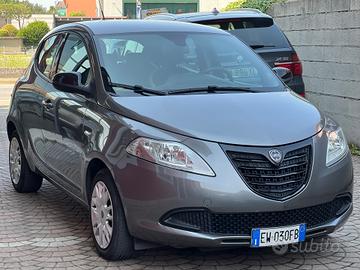 Lancia Ypsilon 1.2 GPL - Garanzia 12 Mesi
