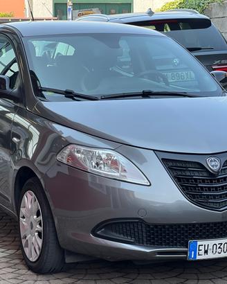 Lancia Ypsilon 1.2 GPL - Garanzia 12 Mesi