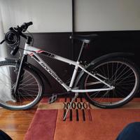 Bicicletta decathlon 24 pollici ST100