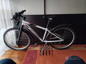 Bicicletta decathlon 24 pollici ST100