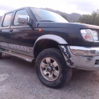 Nissan navara 2500 tdi autocarro anno 2000