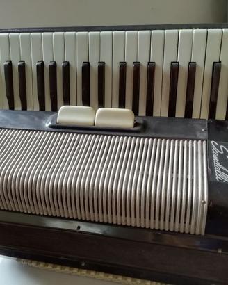 Fisarmonica Scandali 80 bassi