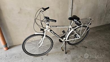 Bicicletta ebike Atala
