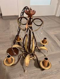 Lampadario in ferro battuto