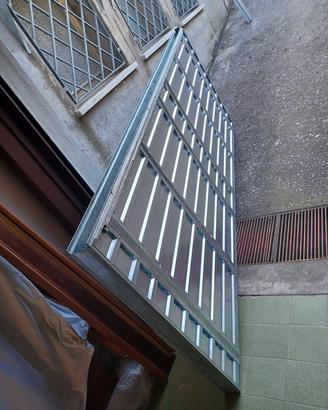 Controtelaio scrigno e porta scorrevole 