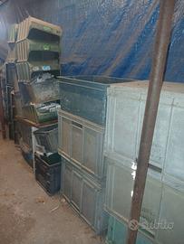 Contenitori in plastica