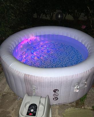 IDROMASSAGGIO Bestway  da Giardino/terrazzo