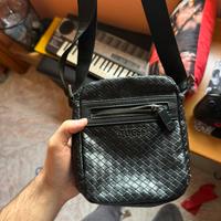 Borsello uomo Guess