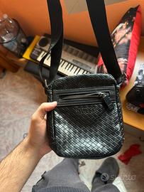Borsello uomo Guess