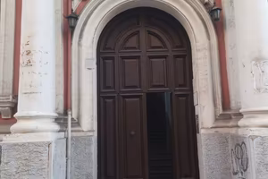 Bivani più accessori arredato