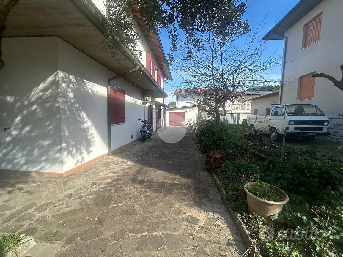 Kuća, 168 m²