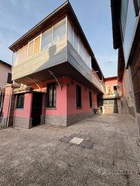Porzione bifamiliare 1° piano a Lurate Caccivio