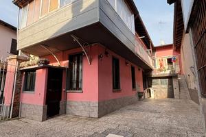Porzione bifamiliare 1° piano a Lurate Caccivio
