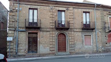 Villa plurifamiliare