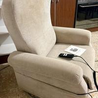 Poltrona elettrica per anziani