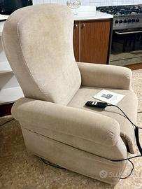 Poltrona elettrica per anziani