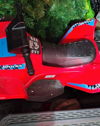 Quad  per bambini elettrico praticamente mai usato