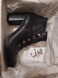Stivaletti neri Made in Italy