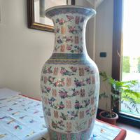 Vaso a balaustro in porcellana cinese