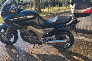 YAMAHA TDM 900
