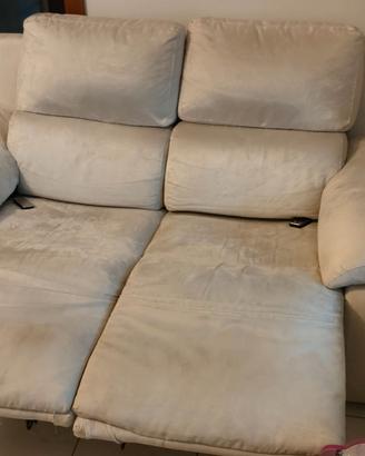 Divano con sistema relax elettrico