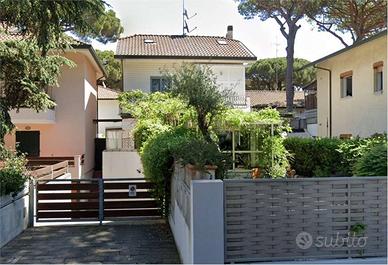 Villa di 120 m² con 4 locali e box auto a Cervia