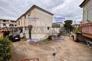 Cortile da ristrutturare realizzato su 540 mq