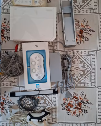 Nintendo Wii piu giochi e accessori con pedana