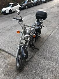 Suzuki 250 Marauder