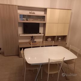 Soggiorni completi + cucina + mobili entrata 
