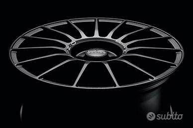 Cerchi in lega OZ Racing Superturismo LM 8,5x19