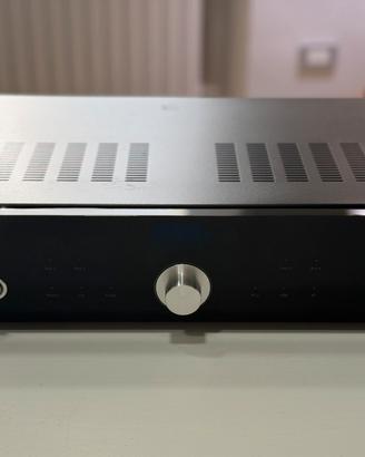 Impianto Hi-Fi amplificatore, diffusori e stand