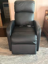 Poltrona elettrica per anziani