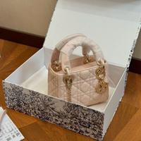 Borsa rosa Dior, nuova di zecca