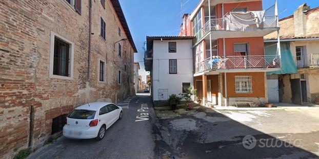 Casa indipendente con balcone