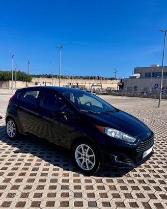 Ford Fiesta MK7 (automatico) 2017 / 89000 km