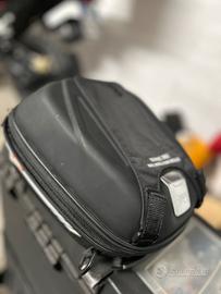 Borsa serbatoio Givi e staffa BMW GS 1250
