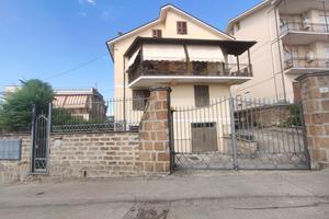 Completamente ristrutturato