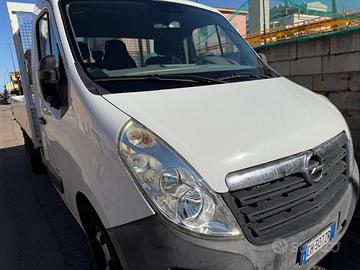 Opel movano