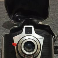 Macchina fotografica vintage Ferrania Eura 8/12mm