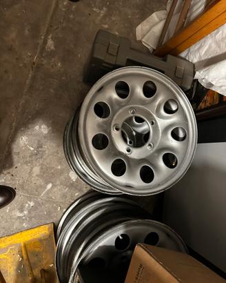 Cerchi in ferro per Suzuki vitara