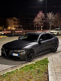 ALFA ROMEO GIULIA Q2 2.2 DIESEL 150 CV – CARBON